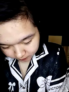 Snapshot of Thomgdee chatting on 03-02-25, 09:21 Thomgdee online show from 03-02-25, 09:21