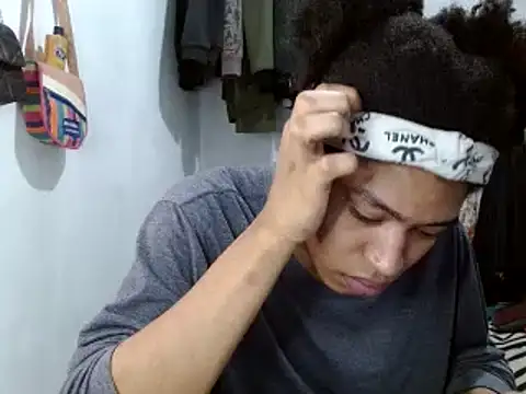 Snapshot of miriam775 chatting on 03-17-25, 02:19 miriam775 online show from 03-17-25, 02:19