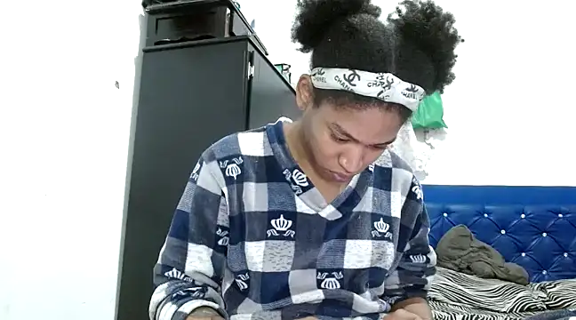 Snapshot of miriam775 chatting on 03-21-25, 12:51 miriam775 online show from 03-21-25, 12:51