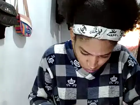 Snapshot of miriam775 chatting on 03-13-25, 02:23 miriam775 online show from 03-13-25, 02:23