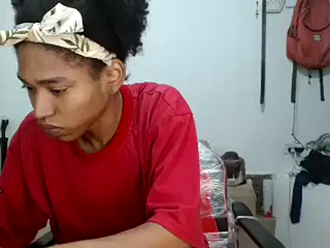 Snapshot of miriam775 chatting on 09-12-25, 09:25 miriam775 online show from 09-12-25, 09:25