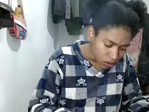 Snapshot of miriam775 chatting on 03-18-25, 02:51 miriam775 online show from 03-18-25, 02:51