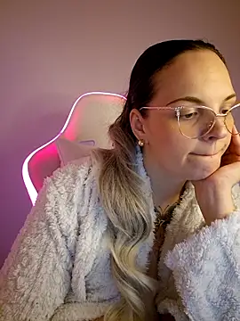 Jujuicy 97 online show from 03-22-26, 06:31