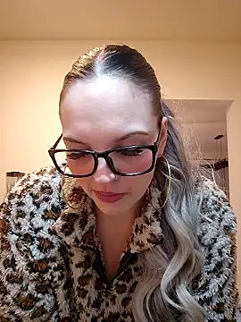 Jujuicy 97 online show from 02-12-26, 03:12