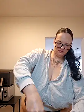 Jujuicy 97 online show from 03-26-26, 09:18