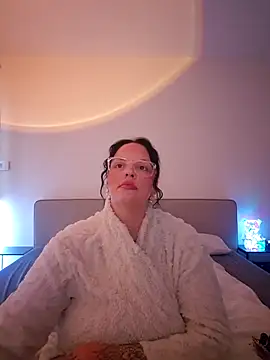 Jujuicy 97 online show from 04-02-26, 05:03