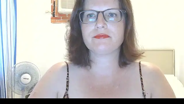 CrimsonMistress online show from 03-18-26, 10:10