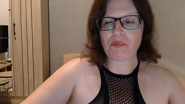 CrimsonMistress online show from 09-26-25, 09:43