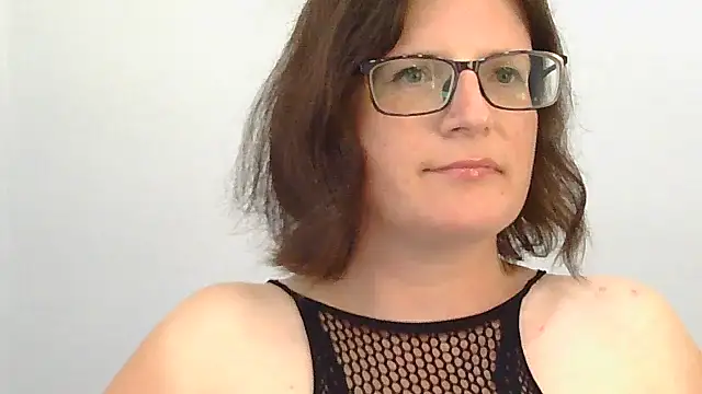 CrimsonMistress online show from 03-09-25, 05:00