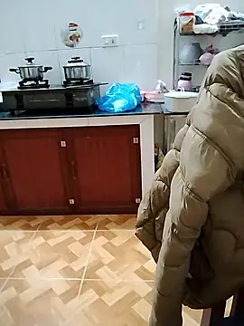 JasminePham online show from 01-11-26, 10:49