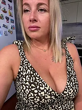 Cute Hot Alice online show from 07-23-26, 08:16