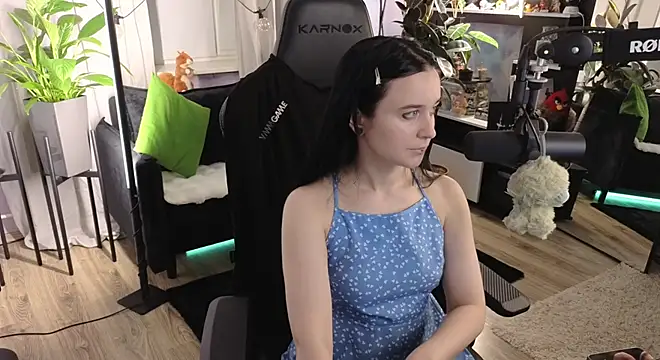 KiraLiLime online show from 04-10-26, 06:26