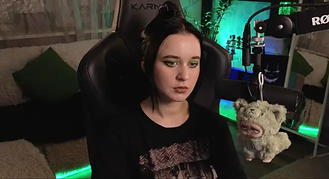 KiraLiLime online show from 11-06-25, 07:07