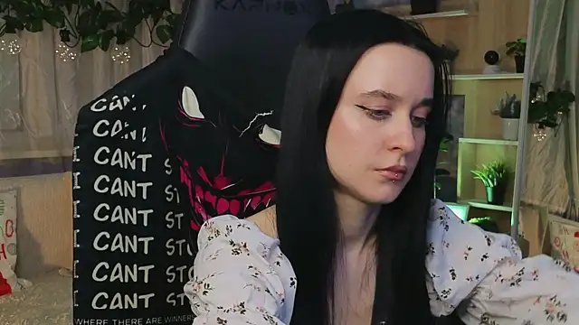 KiraLiLime online show from 03-08-25, 10:02