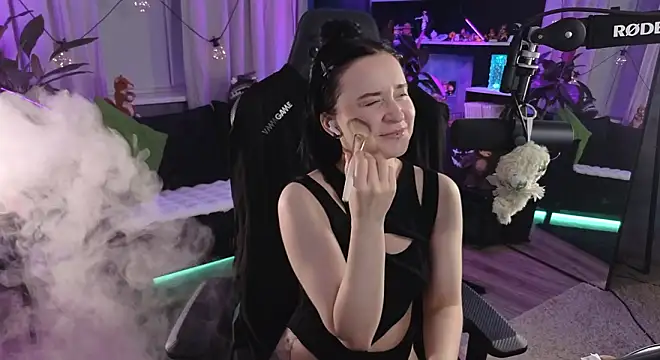 KiraLiLime online show from 03-21-26, 06:45