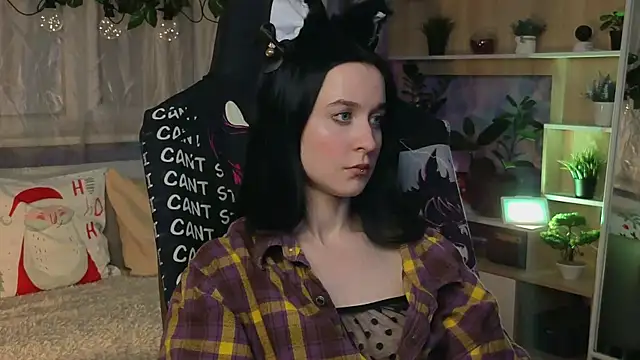 KiraLiLime online show from 03-14-25, 10:05