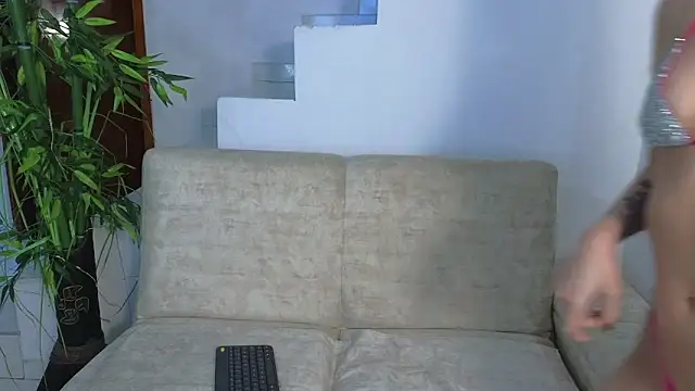 Lorenne Miller online show from 09-25-25, 02:17