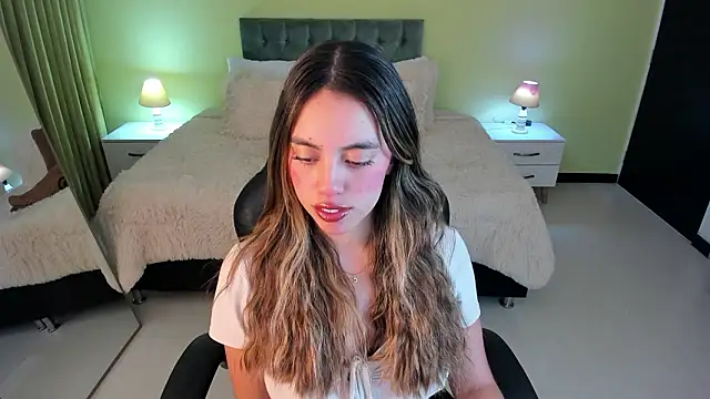  Charlotte evans 1 online show from 02-04-26, 11:44