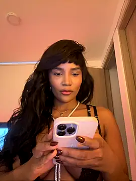 Snapshot of Jessie-pradoo chatting on 11-27-25, 09:59 Jessie-pradoo online show from 11-27-25, 09:59