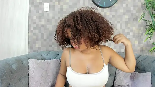 nataly velez online show from 11-03-25, 07:17