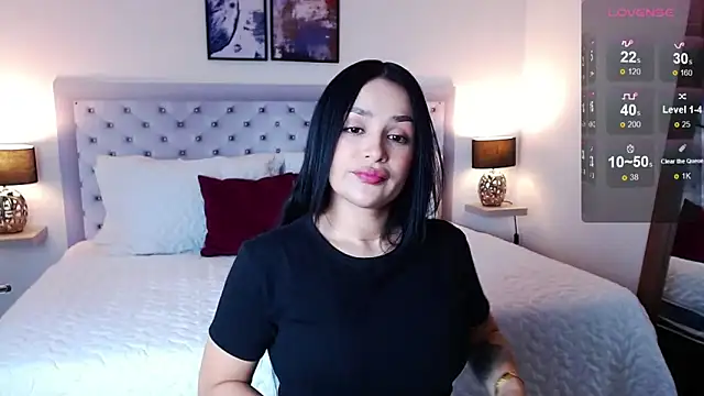 sarascottt online show from 03-18-25, 02:28