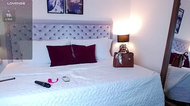 sarascottt online show from 02-07-26, 10:34