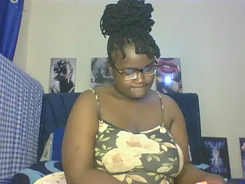 Snapshot of Montel_Montel_ chatting on 10-05-25, 11:12 Montel Montel online show from 10-05-25, 11:12