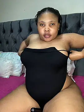 Snapshot of Anaelle24 chatting on 05-21-26, 07:11 Anaelle24 online show from 05-21-26, 07:11