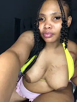 Anaelle24 online show from 03-04-25, 07:32