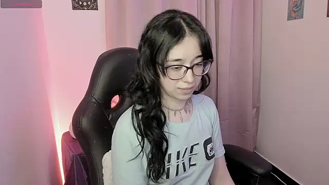 indra cam online show from 04-18-26, 04:59