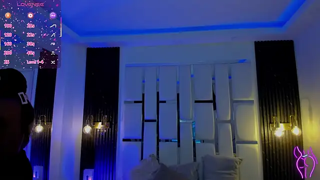 mia schwarz online show from 10-19-25, 02:53