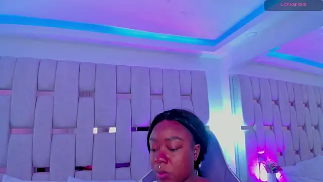 mia schwarz online show from 04-15-26, 10:32