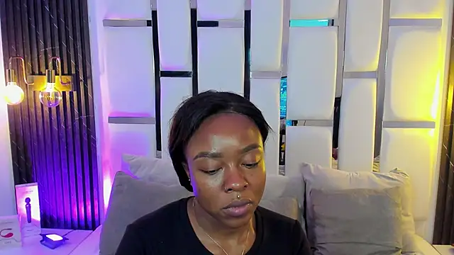 mia schwarz online show from 10-22-25, 10:08