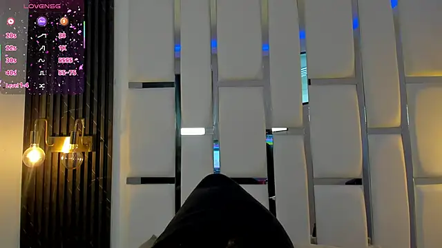 mia schwarz online show from 10-06-25, 01:23