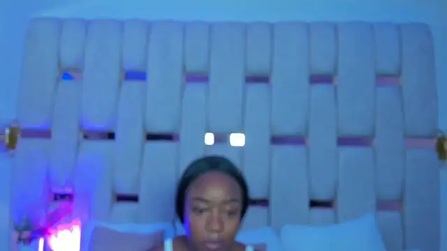 mia schwarz online show from 02-21-26, 01:46