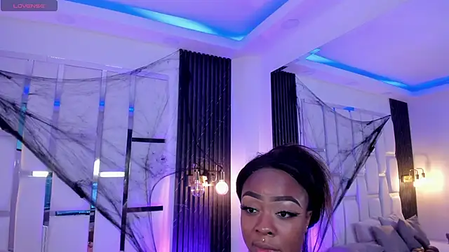 mia schwarz online show from 10-31-25, 11:11