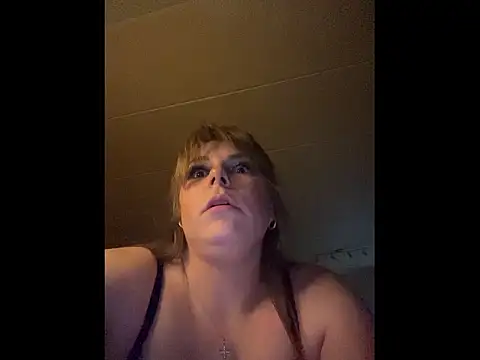 Snapshot of PetiteB_Official chatting on 02-14-26, 12:55 PetiteB Official online show from 02-14-26, 12:55