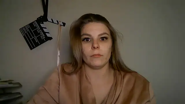 Snapshot of PetiteB_Official chatting on 02-11-25, 12:38 PetiteB Official online show from 02-11-25, 12:38