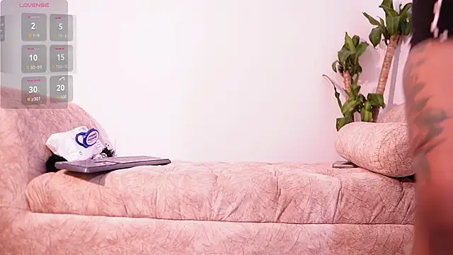 Mikubani18 online show from 09-30-25, 09:15