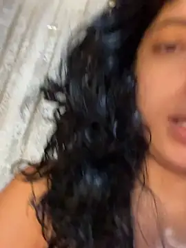 Sweet-diamondxxx online show from 07-23-26, 01:30