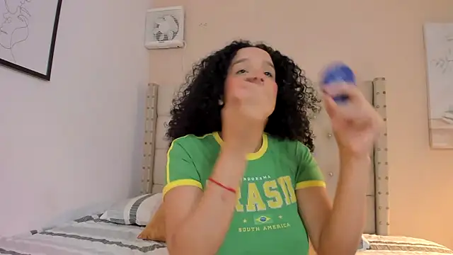 vanesasexyhot21 online show from 03-28-26, 02:12