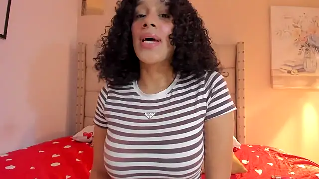 Snapshot of vanesasexyhot21 chatting on 02-11-26, 02:22 vanesasexyhot21 online show from 02-11-26, 02:22