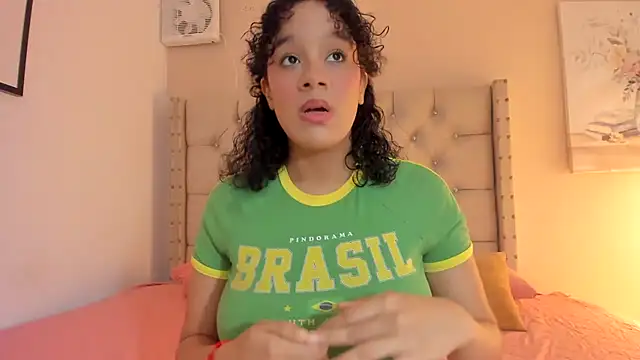 vanesasexyhot21 online show from 12-18-25, 02:38