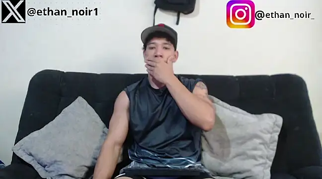 ethan noir online show from 03-18-25, 01:34