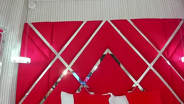 Snapshot of SusanCouper chatting on 02-11-26, 10:31 SusanCouper online show from 02-11-26, 10:31