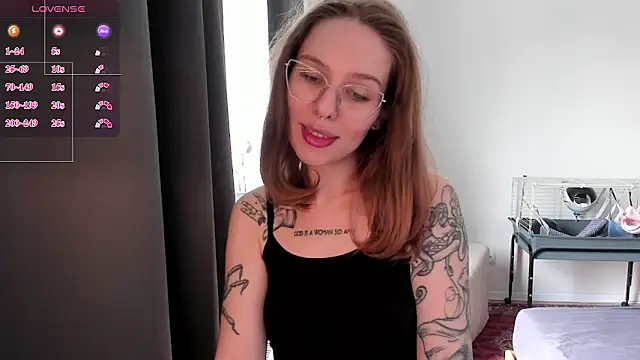 Snapshot of Natural_pussy chatting on 04-24-26, 07:32 Natural pussy online show from 04-24-26, 07:32