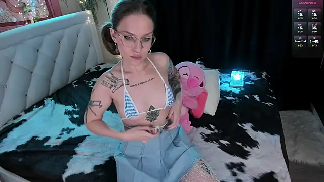 Snapshot of Natural_pussy chatting on 10-02-25, 01:25 Natural pussy online show from 10-02-25, 01:25