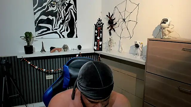 Daemon21 online show from 11-10-25, 01:32