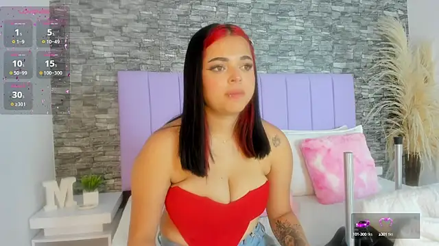 Snapshot of Agata_clark chatting on 09-10-25, 01:21 Agata clark online show from 09-10-25, 01:21
