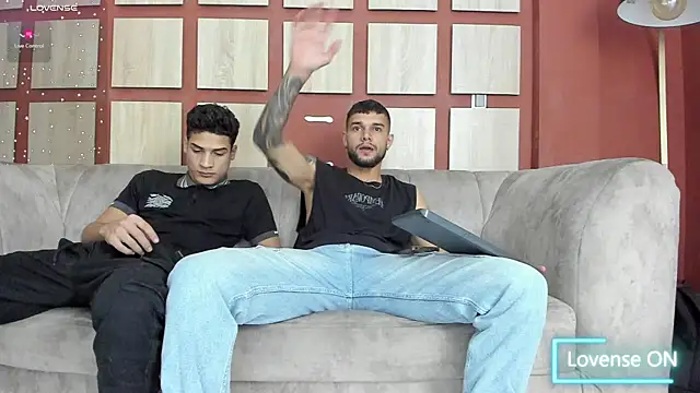 Snapshot of hot_day chatting on 03-09-25, 01:35 hot day online show from 03-09-25, 01:35